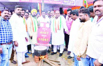 गलत जीएसटी से बढ़ी महंगाई से रोजमर्रा की चीजों में असर-शर्मा