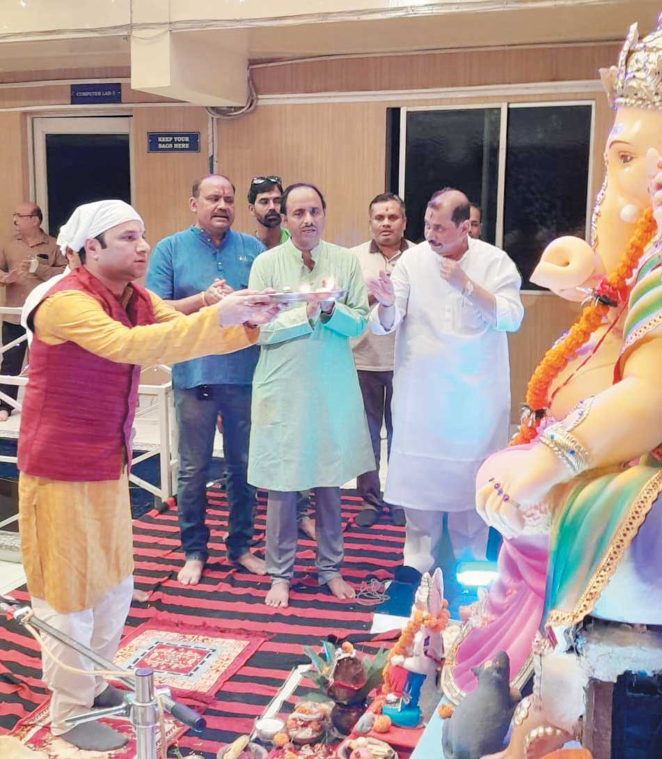 मैट्स रायपुर और आरंग कैम्पस में गणेशोत्सव की धूम, विराजे गणपति