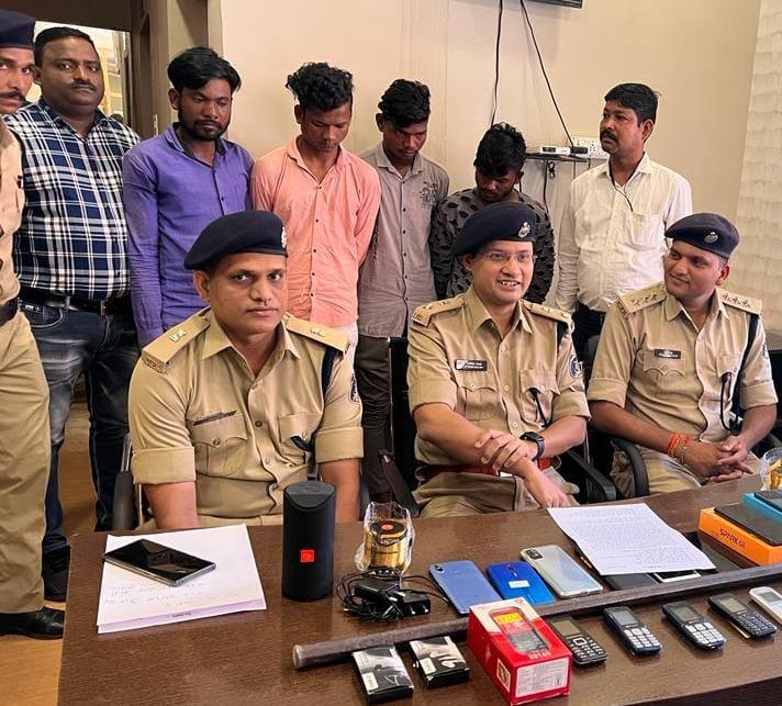 चोरी करते कैमरे में कैद होने वाले आरोपी सोशल मीडिया से हुए बेनकाब, एक महीने बाद गिरफ्तार