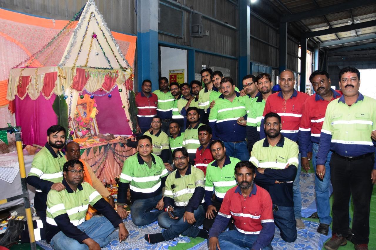 बालको परिवार ने की आदिशिल्पी विश्वकर्मा की आराधना