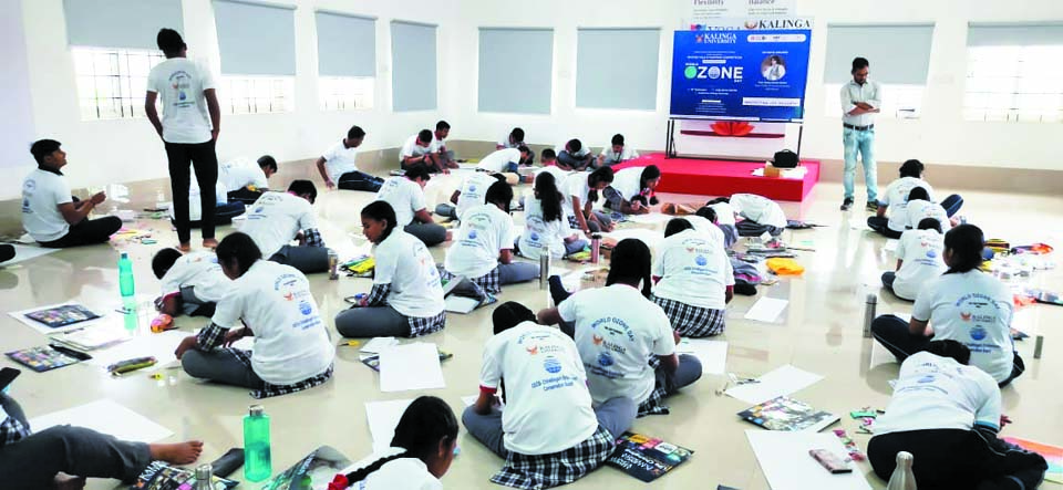 कलिंगा विवि, ग्रीन क्लब और छग पर्यावरण व संरक्षण बोर्ड द्वारा विश्व ओजोन दिवस