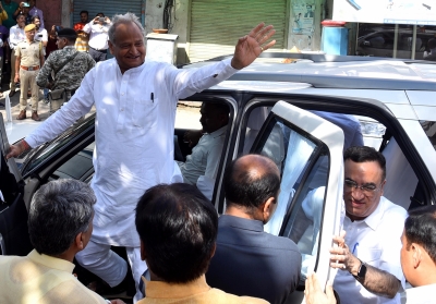 कांग्रेस अध्यक्ष पद के लिए थरूर ने की तैयारी तेज, अशोक गहलोत पहुंचेंगे दिल्ली कांग्रेस अध्यक्ष पद के लिए थरूर ने की तैयारी तेज, अशोक गहलोत पहुंचेंगे दिल्ली