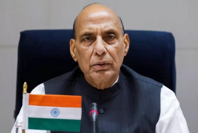 राजनाथ का रक्षा उत्पादन कंपनियों से आग्रह : 25 वर्षो के लिए रोडमैप बनाएं राजनाथ का रक्षा उत्पादन कंपनियों से आग्रह : 25 वर्षो के लिए रोडमैप बनाएं