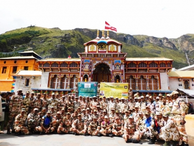 आईटीबीपी ने उठाया बद्रीनाथ मंदिर परिसर और अलकनंदा नदी की सफाई का जिम्मा