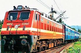 चार एक्सप्रेस ट्रेनों में जनरल टिकट लेकर यात्रा की सुविधा मिली