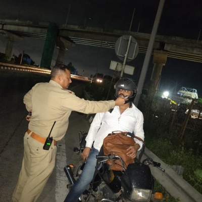 त्योहारी सीजन में पुलिस अलर्ट, ड्रंक एंड ड्राइव पर विशेष अभियान त्योहारी सीजन में पुलिस अलर्ट, ड्रंक एंड ड्राइव पर विशेष अभियान