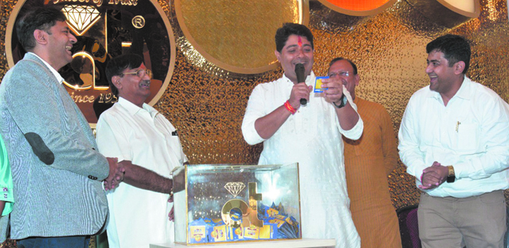 एटी गोल्डन सेलिब्रेशन का पहला ड्रा में निर्मला अग्रवाल ने जीती कार