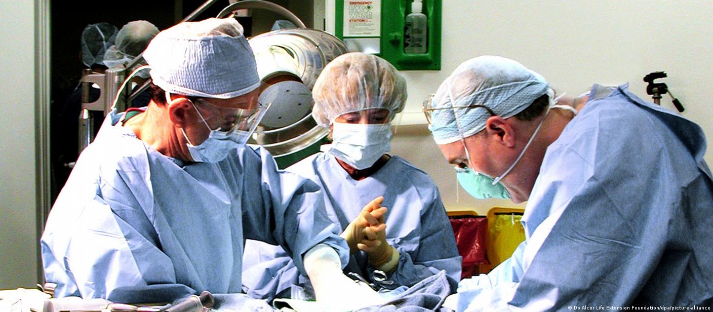 दोबारा जिंदगी के लिए क्या कुछ करता है इंसान