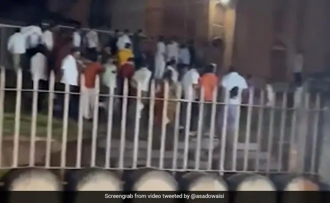 ‘छत्तीसगढ़’ का संपादकीय : साम्प्रदायिक हिंसा और नफरत अब इस हिन्दुस्तान में बन गई हैं नवसामान्य.. ‘छत्तीसगढ़’ का संपादकीय : साम्प्रदायिक हिंसा और नफरत अब इस हिन्दुस्तान में बन गई हैं नवसामान्य..