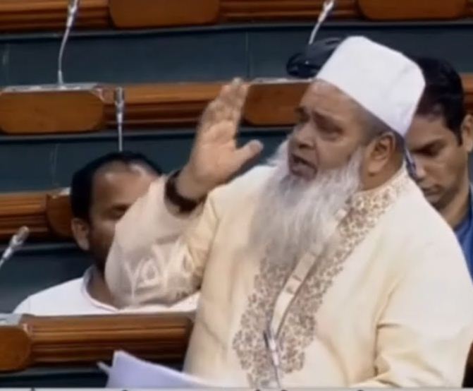 असम : बदरुद्दीन अजमल की पार्टी ने कहा- कांग्रेस 'अब एक भरोसेमंद पार्टी नहीं रह गई' है