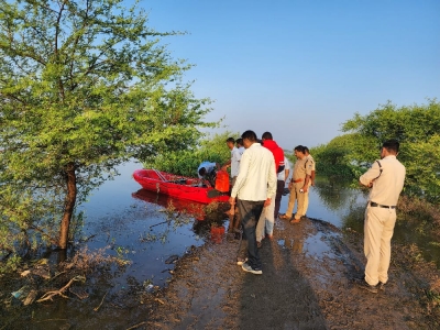 मंदसौर में नाव पलटने से 5 की मौत, शव बरामद
