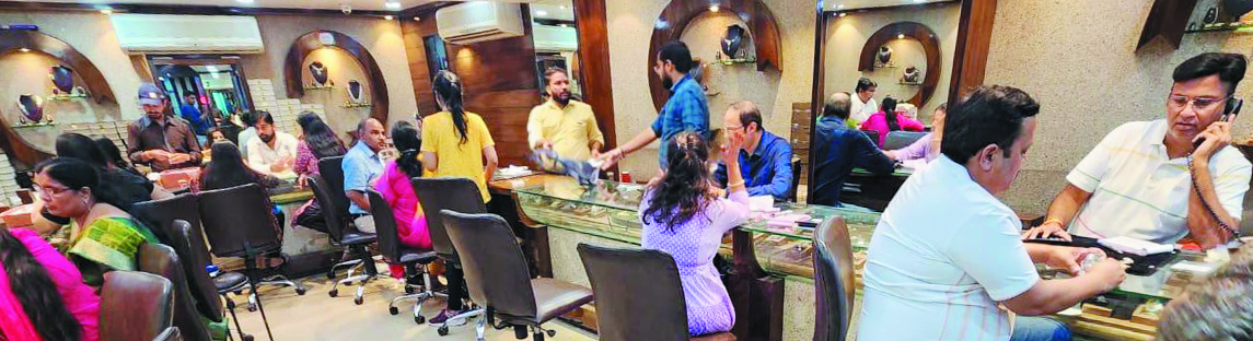 शिवराज प्रकाशचंद भंसाली ज्वेलर्स में त्यौहार-विशेष स्वर्ण, डायमंड्स और रजत ज्वैलरी का स्पेशल कलेक्शन लॉन्च