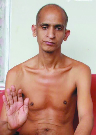 सम्पूर्ण चातुर्मास के 114 में सिर्फ 14 दिन आहार कर मुनिश्री अनुत्तर जी कर रहे  हैं कठिन तपस्या