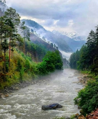 नशे व जल्द चर्चित होने की चाह में कुल्लू-मनाली में हो रहा युवाओं का दुखद अंत नशे व जल्द चर्चित होने की चाह में कुल्लू-मनाली में हो रहा युवाओं का दुखद अंत