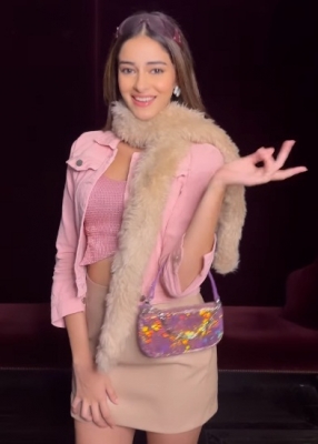 अनन्या पांडे हैलोवीन पार्टी के लिए 'कभी खुशी कभी गम' की 'पू' बनकर पहुंची