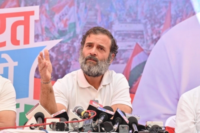 राहुल गांधी का गुजरात दौरा, आज दो रैलियों को करेंगे संबोधित राहुल गांधी का गुजरात दौरा, आज दो रैलियों को करेंगे संबोधित
