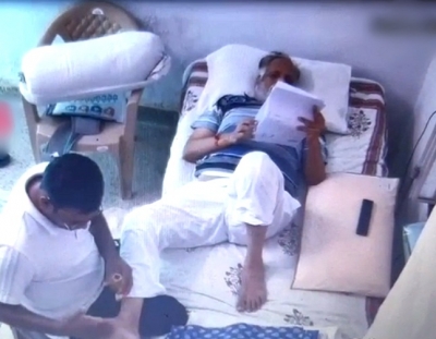 तिहाड़ जेल में सत्येंद्र जैन के सेल में हाउसकीपिंग सर्विस पर छिड़ा विवाद तिहाड़ जेल में सत्येंद्र जैन के सेल में हाउसकीपिंग सर्विस पर छिड़ा विवाद