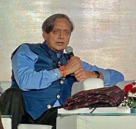'66 रनों के औसत पर भी संजू सैमसन बैठे हैं', वीवीएस लक्ष्मण की इस बात से नाराज़ शशि थरूर '66 रनों के औसत पर भी संजू सैमसन बैठे हैं', वीवीएस लक्ष्मण की इस बात से नाराज़ शशि थरूर