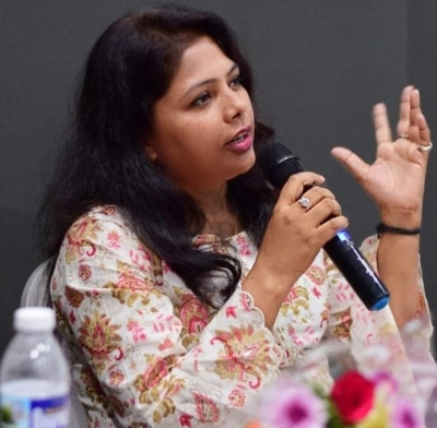 गुमनाम जिंदगी जी रही सेक्स वर्करों के बच्चों को स्वर देता 'जुगनू' गुमनाम जिंदगी जी रही सेक्स वर्करों के बच्चों को स्वर देता 'जुगनू'