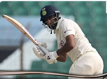 भारत ने बांग्लादेश के खिलाफ़ पहली पारी में बनाए 404 रन