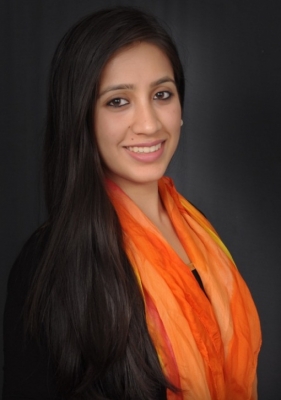 भारतीय-अमेरिकी वकील ने अप्रवासी अधिकार आयोग के आयुक्त के रूप में ली शपथ