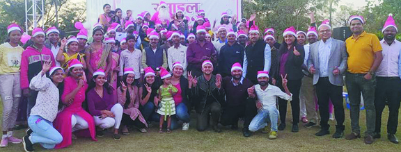 कैंसर-योद्धा बच्चों का बालको मेडिकल सेंटर ने क्रिसमस बनाया मनोरंजक और दिए कई तोहफे