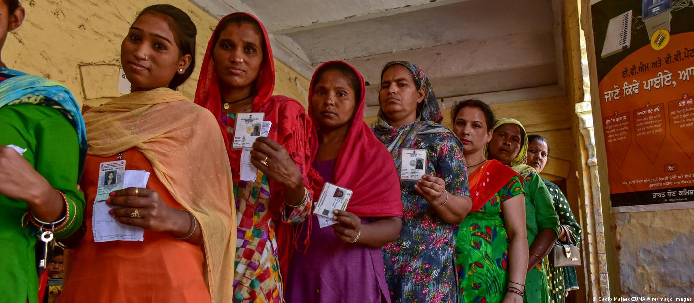 घर से दूर हैं, फिर भी रिमोट वोटिंग से डाल सकेंगे वोट