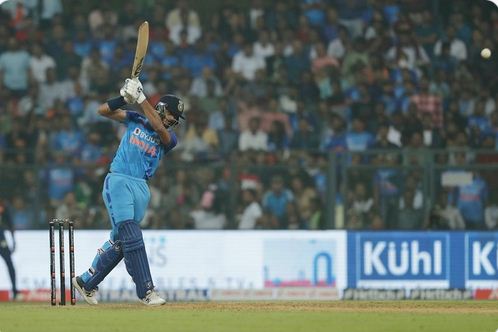 भारत का टॉप ऑर्डर नाकाम, तेज़ गेंदबाज़ फेल, उठ रहे कई गंभीर सवाल