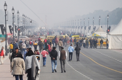 भीषण ठंड से दिल्ली-एनसीआर में जनजीवन अस्त-व्यस्त