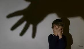 उप्र : पत्नी की बेटे की चाह को पूरा करने के लिए लड़के को अगवा किया