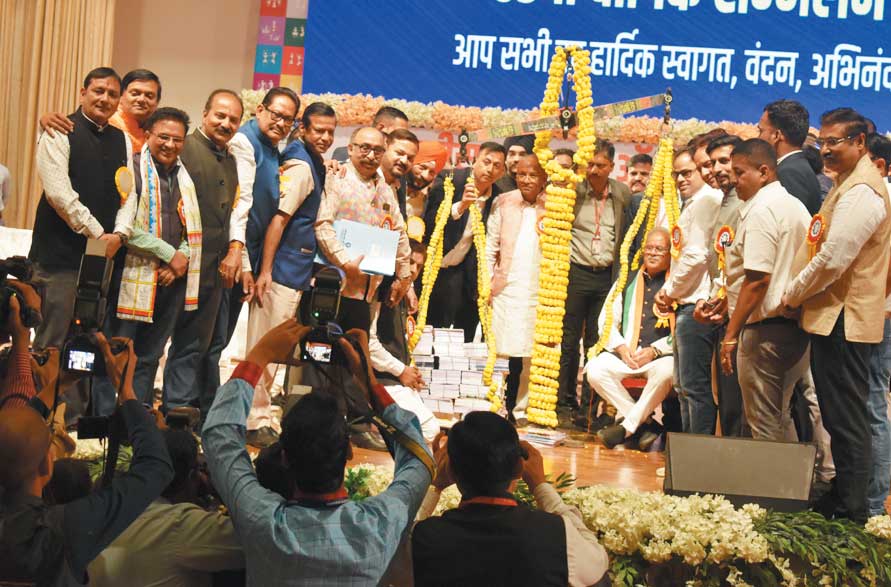 चेंबर को एक हजार एकड़ जमीन होलसेल कारीडोर बनाएंगे