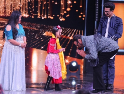 जैकी श्रॉफ ने 'सारेगामापा लिटिल चैंप्स' कंटेस्टेंट को लैपटॉप और इंटरनेट देने का वादा किया