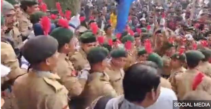 एएमयू में गणतंत्र दिवस पर लगे 'अल्लाह-हू-अकबर' के नारे, यूनिवर्सिटी ने शुरू की जांच