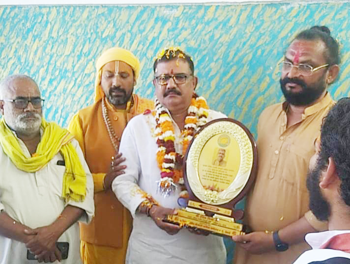 भोजपुरी समाज के रवीश संरक्षक नियुक्त