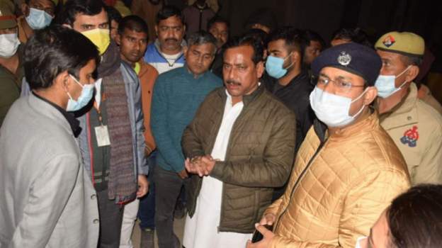 यूपी के लखीमपुर खीरी में ट्रक ने लोगों को रौंदा, पांच की मौत