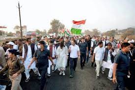 ‘भारत जोड़ो यात्रा’ के अंतिम पड़ाव की तरफ बढ़े राहुल गांधी ‘भारत जोड़ो यात्रा’ के अंतिम पड़ाव की तरफ बढ़े राहुल गांधी