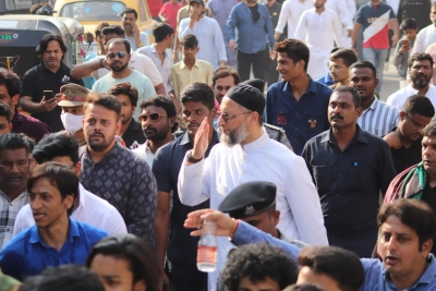 ओवैसी की एआईएमआईएम पुराने हैदराबाद में नजर आ रही अजेय ओवैसी की एआईएमआईएम पुराने हैदराबाद में नजर आ रही अजेय