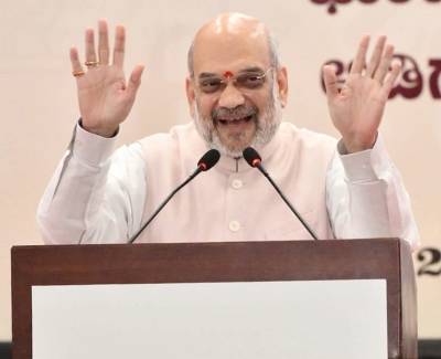 अमित शाह ने सीआरपीएफ व सशस्त्र बलों को गणतंत्र दिवस परेड पुरस्कार जीतने पर दी बधाई अमित शाह ने सीआरपीएफ व सशस्त्र बलों को गणतंत्र दिवस परेड पुरस्कार जीतने पर दी बधाई