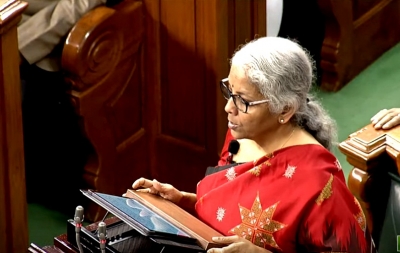 भारतीय अर्थव्यवस्था सही रास्ते पर : सीतारमण भारतीय अर्थव्यवस्था सही रास्ते पर : सीतारमण