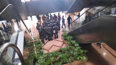 एमसीडी के सिविक सेंटर में कड़ी सुरक्षा में आज दिल्ली मेयर का चुनाव एमसीडी के सिविक सेंटर में कड़ी सुरक्षा में आज दिल्ली मेयर का चुनाव