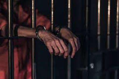 विकास दुबे का करीबी उमेश त्रिवेदी गिरफ्तार विकास दुबे का करीबी उमेश त्रिवेदी गिरफ्तार