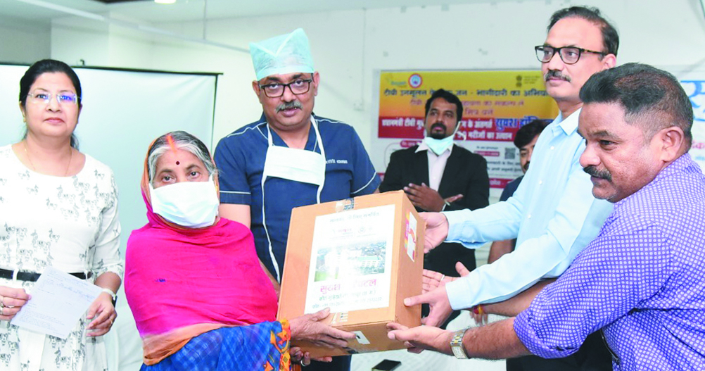 सामाजिक पहल अंतर्गत टीबी ग्रसितों को मासिक पोषण किट देगा सुयश हॉस्पिटल