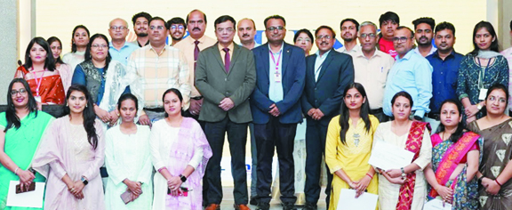 इमोशनल इंटेलिजेंस ऑफ कॉलेज टीचर्स पर कलिंगा विश्वविद्यालय द्वारा एफडीपी