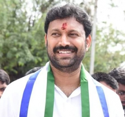 सीबीआई ने विवेक हत्याकांड में कडप्पा सांसद को दिया नया नोटिस सीबीआई ने विवेक हत्याकांड में कडप्पा सांसद को दिया नया नोटिस