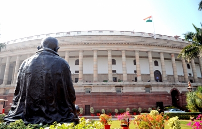 केंद्र अनुदान की पूरक मांगों के दूसरे बैच के लिए संसद की मंजूरी लेगा केंद्र अनुदान की पूरक मांगों के दूसरे बैच के लिए संसद की मंजूरी लेगा
