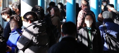 दक्षिण कोरिया में सार्वजनिक परिवहन में मॉस्क की अनिवार्यता खत्म