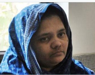 बिलकिस बानो गैंगरेप के दोषियों की रिहाई के ख़िलाफ़ सुनवाई के लिए विशेष बेंच गठित करेगा सुप्रीम कोर्ट