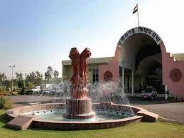 अप्रैल से वर्तमान और पूर्व विधायकों के वेतन, भत्ते बढ़ेंगे अप्रैल से वर्तमान और पूर्व विधायकों के वेतन, भत्ते बढ़ेंगे