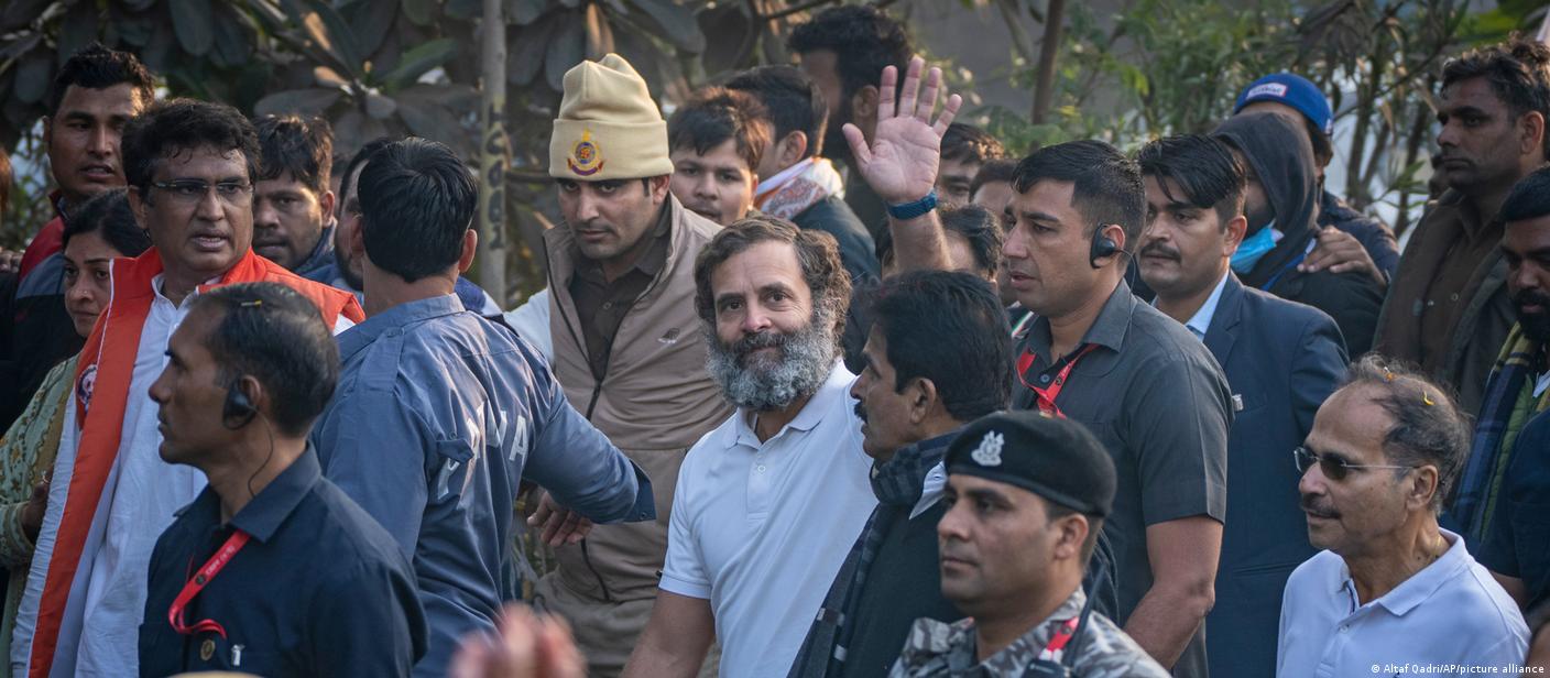 विपक्ष के नेताओं के खिलाफ ही बढ़ रहे हैं कानूनी मामले