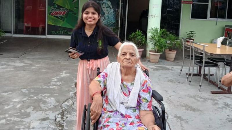 'मैं अपनी दादी का शरीर क्यों नहीं छू सकती थी?'